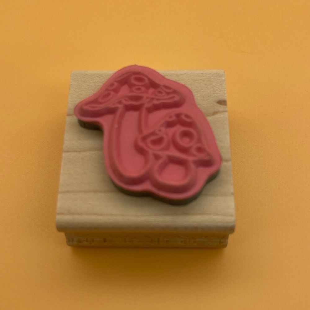 Amanita Muscaria/Toadstool Mushrooms 🍄 Rubber Stamp - Picture 7 of 7